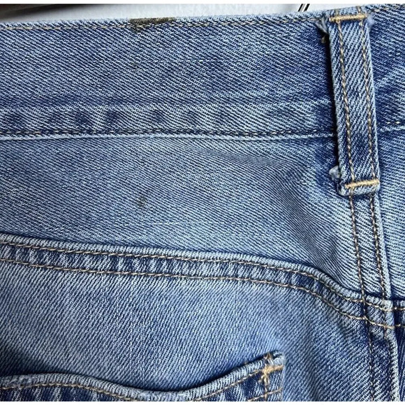 American Eagle Mom Jean Denim Distressed High Rise Size 10 Cotton Blend Women’s - Picture 6 of 6